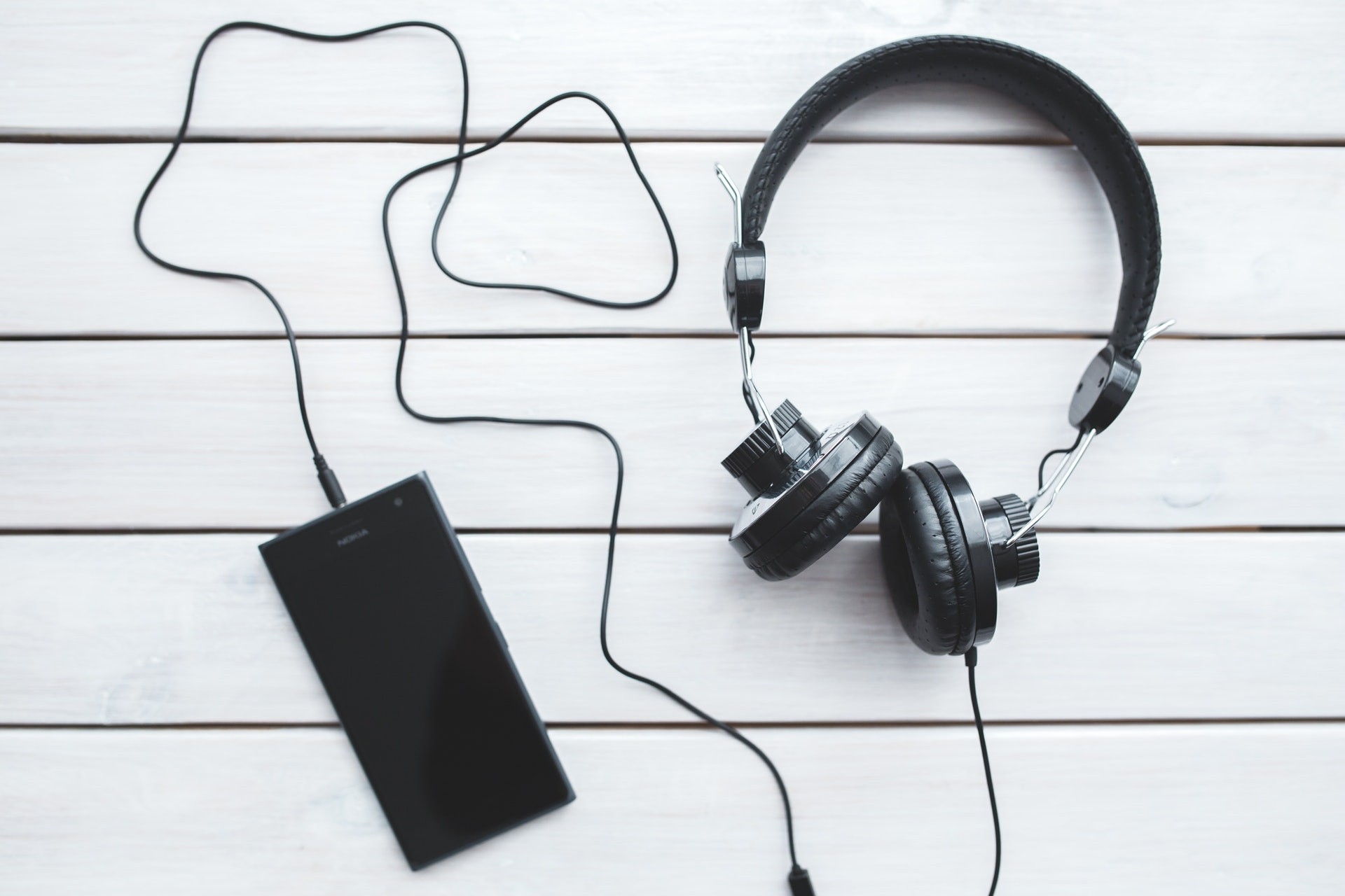 8 Gadgets Every Music Lover Must Own